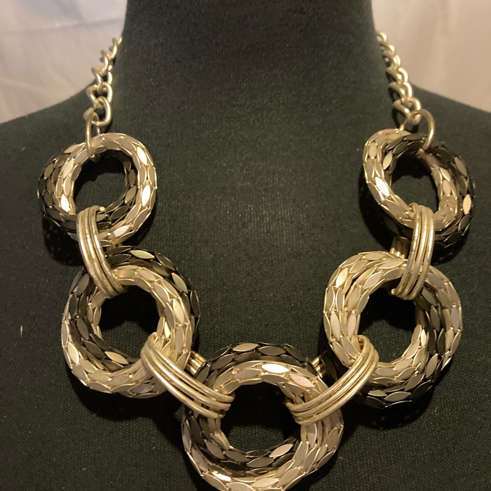 Lightweight, chunky silver and black ring necklace